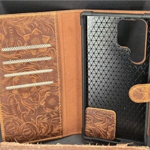 Tooled Leather Floral Wallet Phone Case - Brown